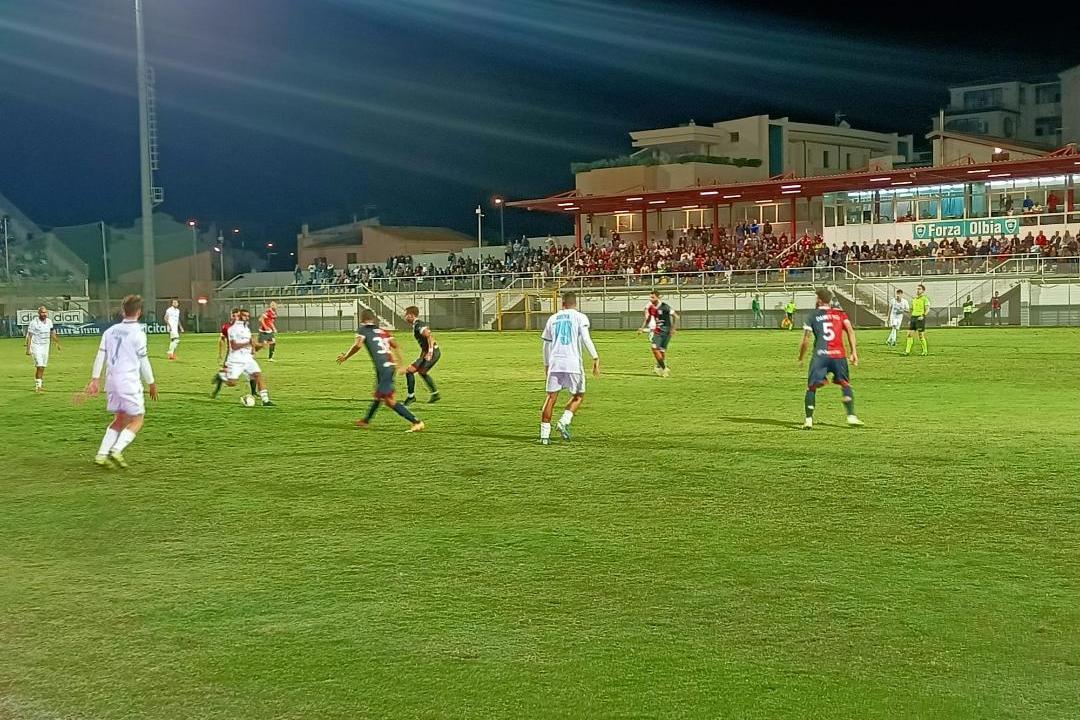 Ragatzu in azione in Olbia-Torres di Coppa Italia (L'Unione Sarda - Giagnoni)