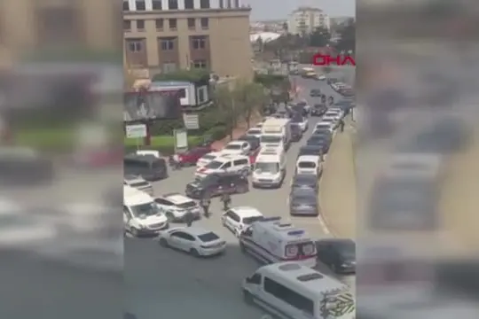 Attaccato il consolato israeliano a Istanbul, 1 morto e 4 feriti