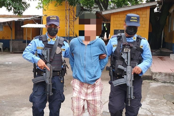 L'ottavo arrestato per la morte di Scanu, in un'immagini diffusa dalla Polizia dell'Honduras (Twitter)