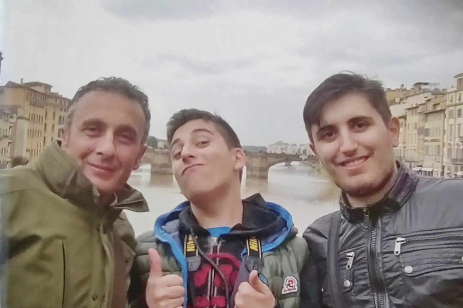 Da sinistra, Alessandro Gallo con i figli Daniele e Matteo