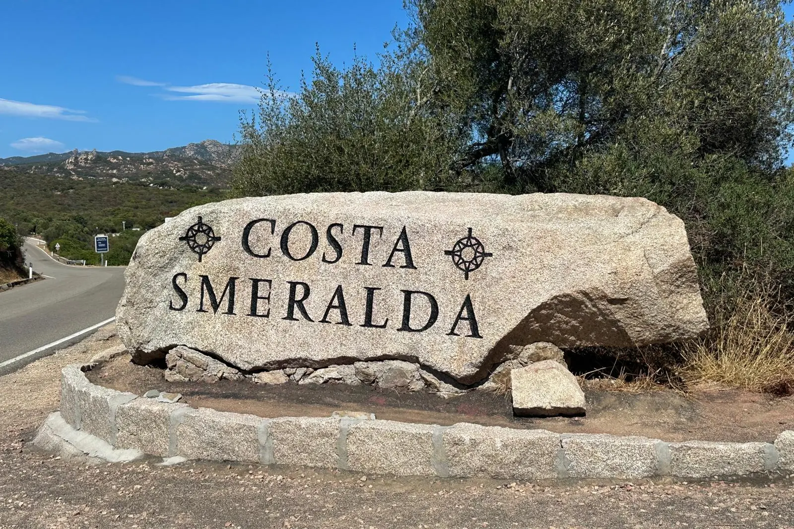 La pietra della Costa Smeralda ripulita