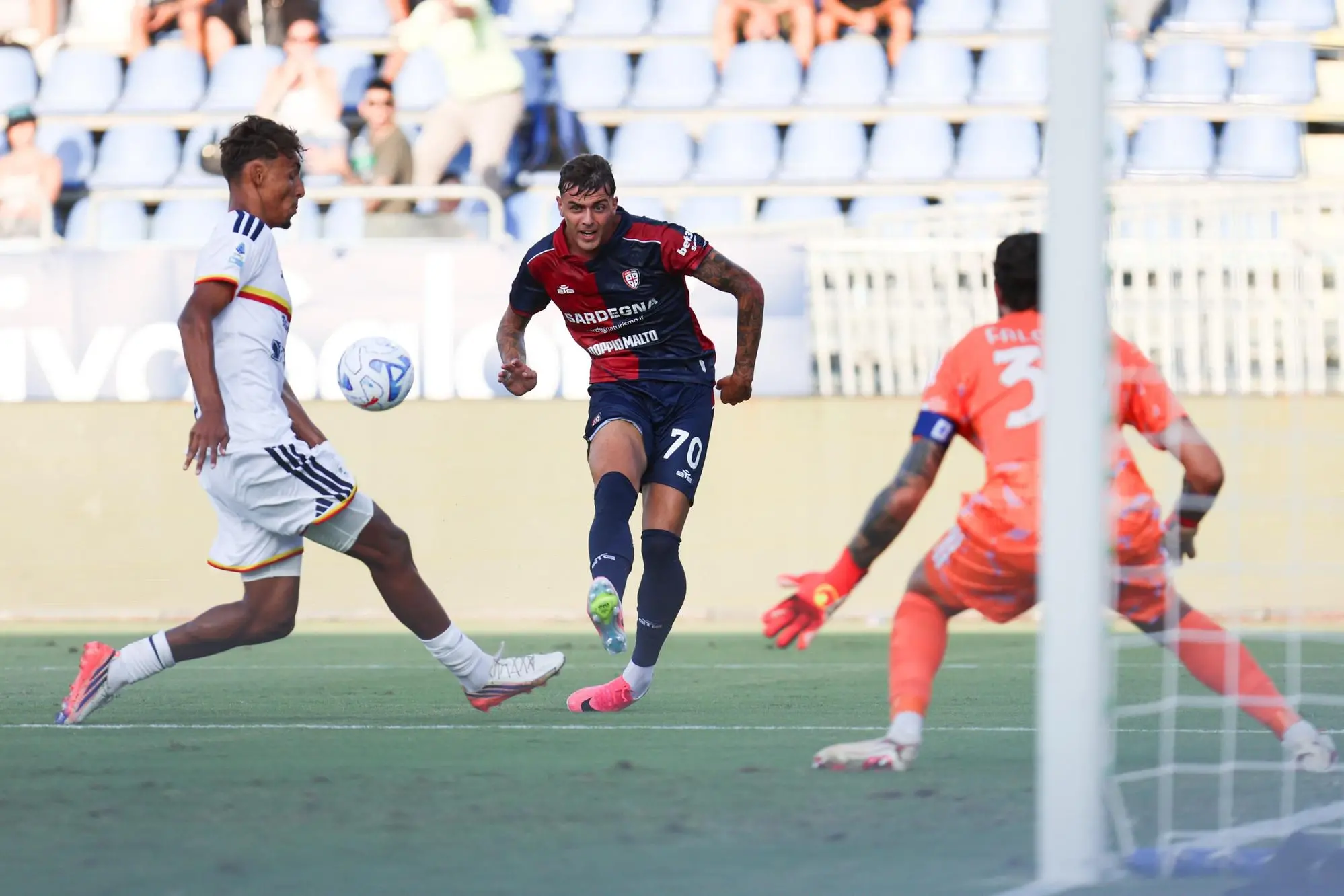 Daniel Maldini in Cagliari-Lecce (foto Ansa)