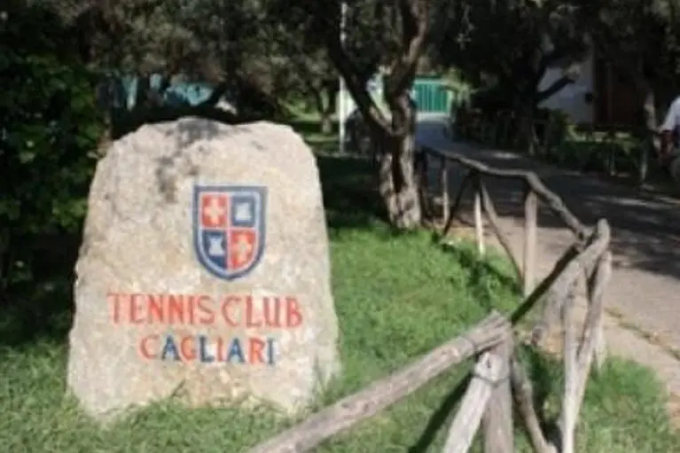 Campionati italiani, primi scambi al Tc Cagliari (foto Antonio Burruni)