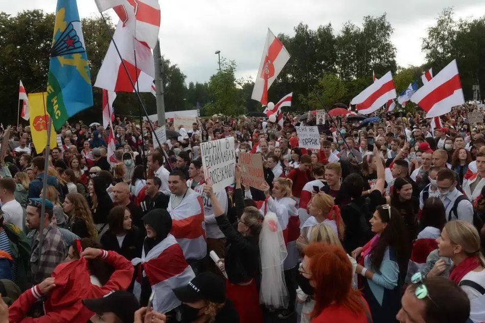 La manifestazione a Minsk (Ansa)