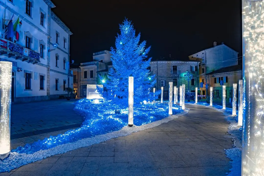 L'albero di Natale di “Way to the Child” a Tempio