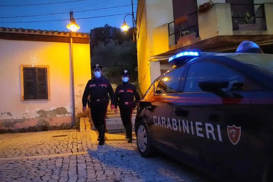 Carabinieri a Carbonia (Foto Carabinieri)