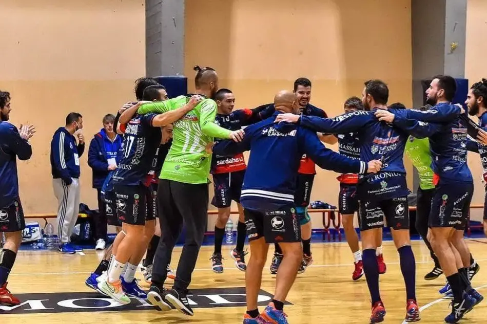 La felicità della Raimond Sassari (foto Claudio Atzori)