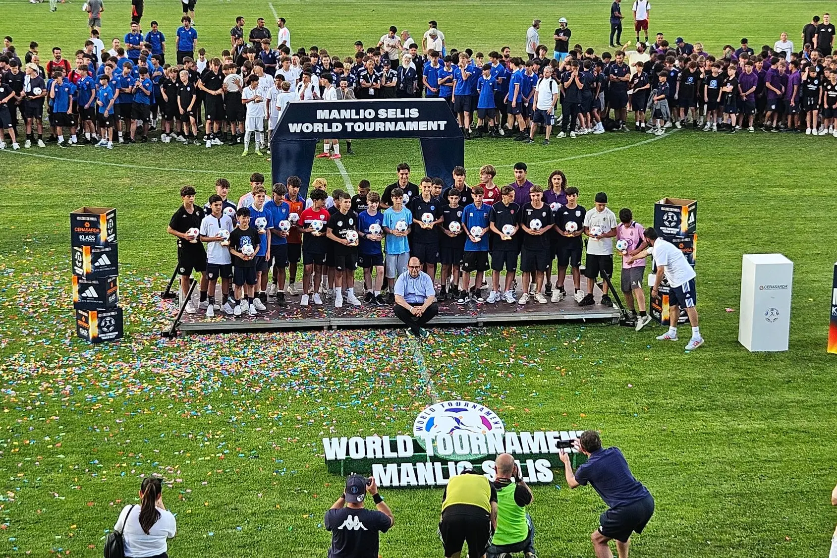 La premiazione dell'ultima edizione del Torneo mondiale "Manlio Selis"