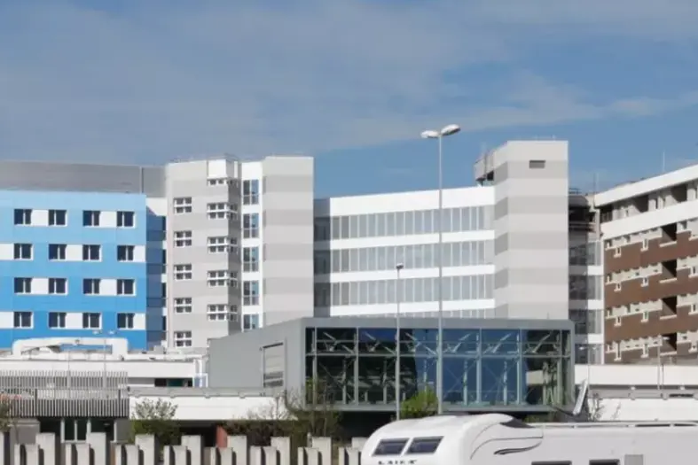 L'ospedale Infermi di Rimini (Ansa)