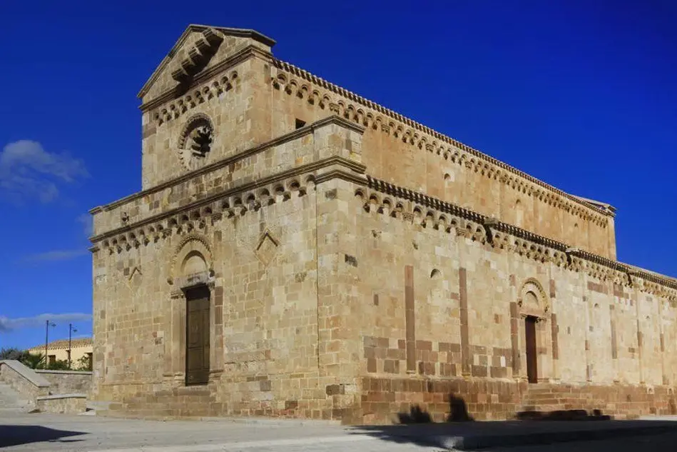La cattedrale romanica di Santa Maria di Monserrato