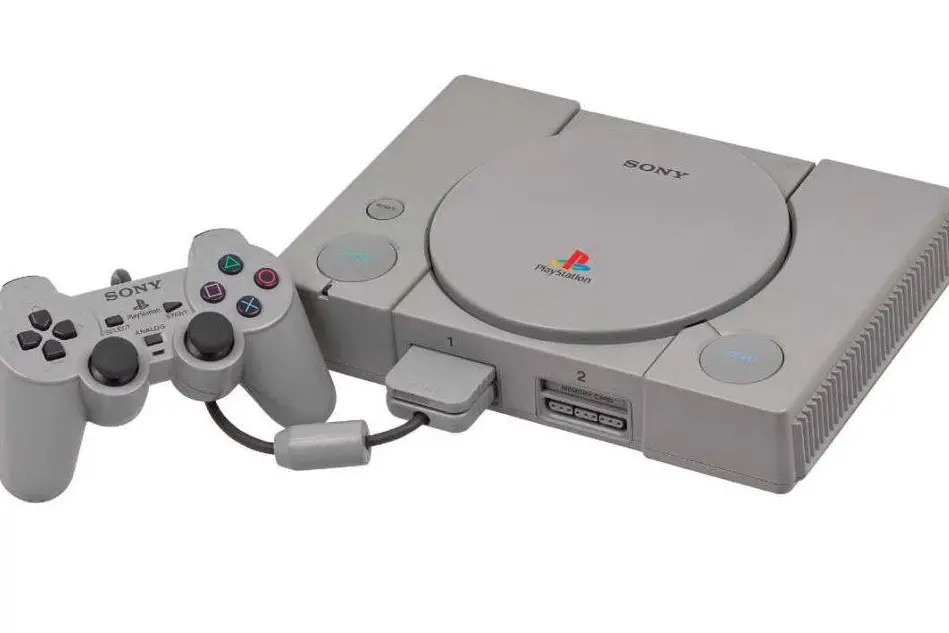 #AccaddeOggi: il 3 dicembre 1994 la Sony lancia sul mercato la prima PlayStation