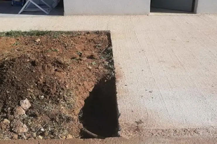La perdita in giardino (foto L'Unione Sarda - Pala)