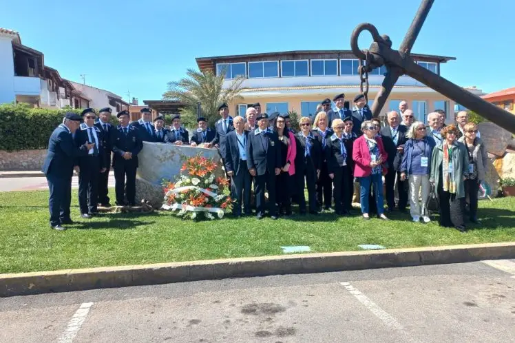 La delegazione di Minorca e l'Amni a Porto Torres (foto Pala)