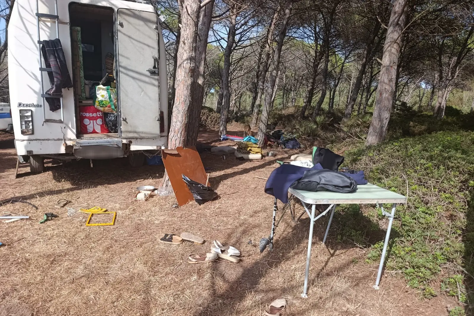 Attendamento scoperto dalla polizia locale
