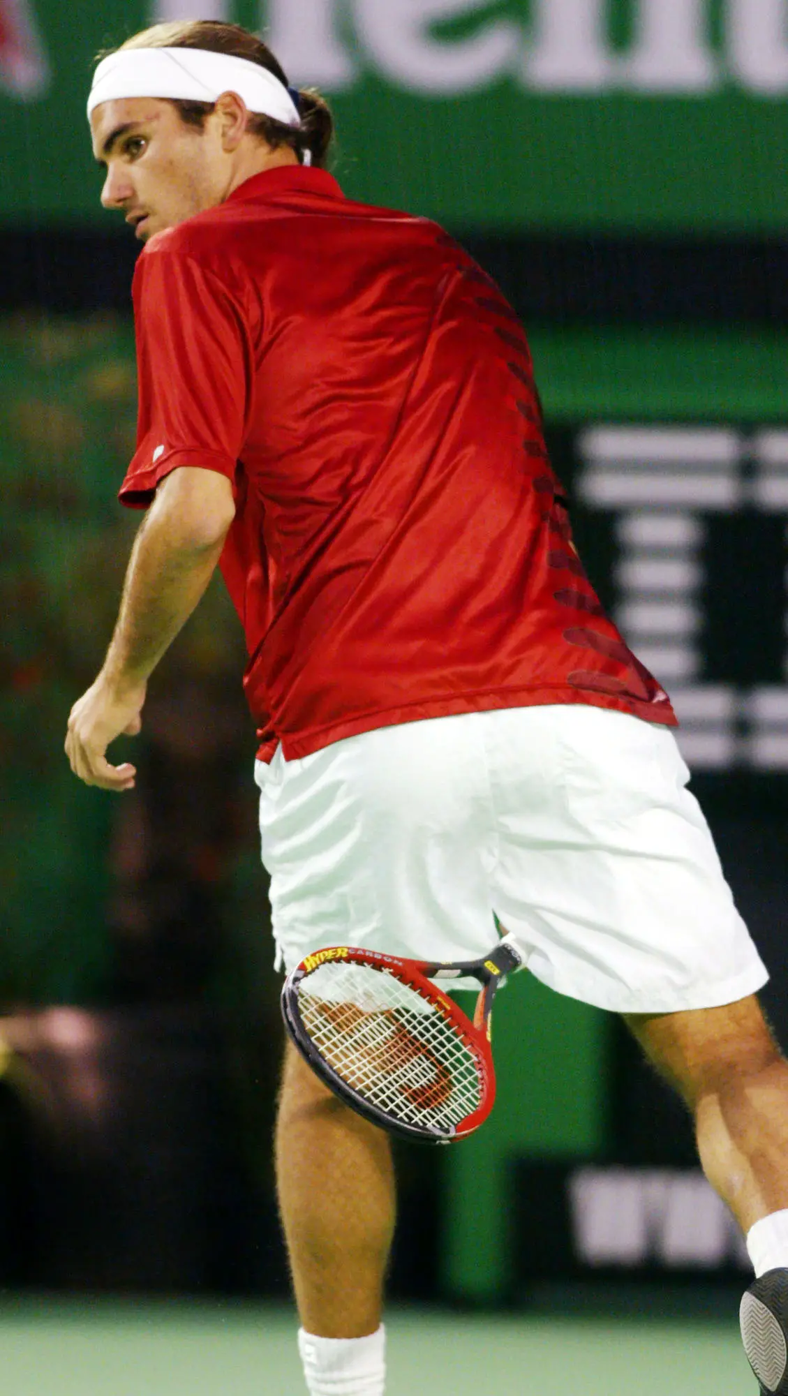 Un colpo spettacolare di Roger Federer  (AP Photo/Tony Feder)