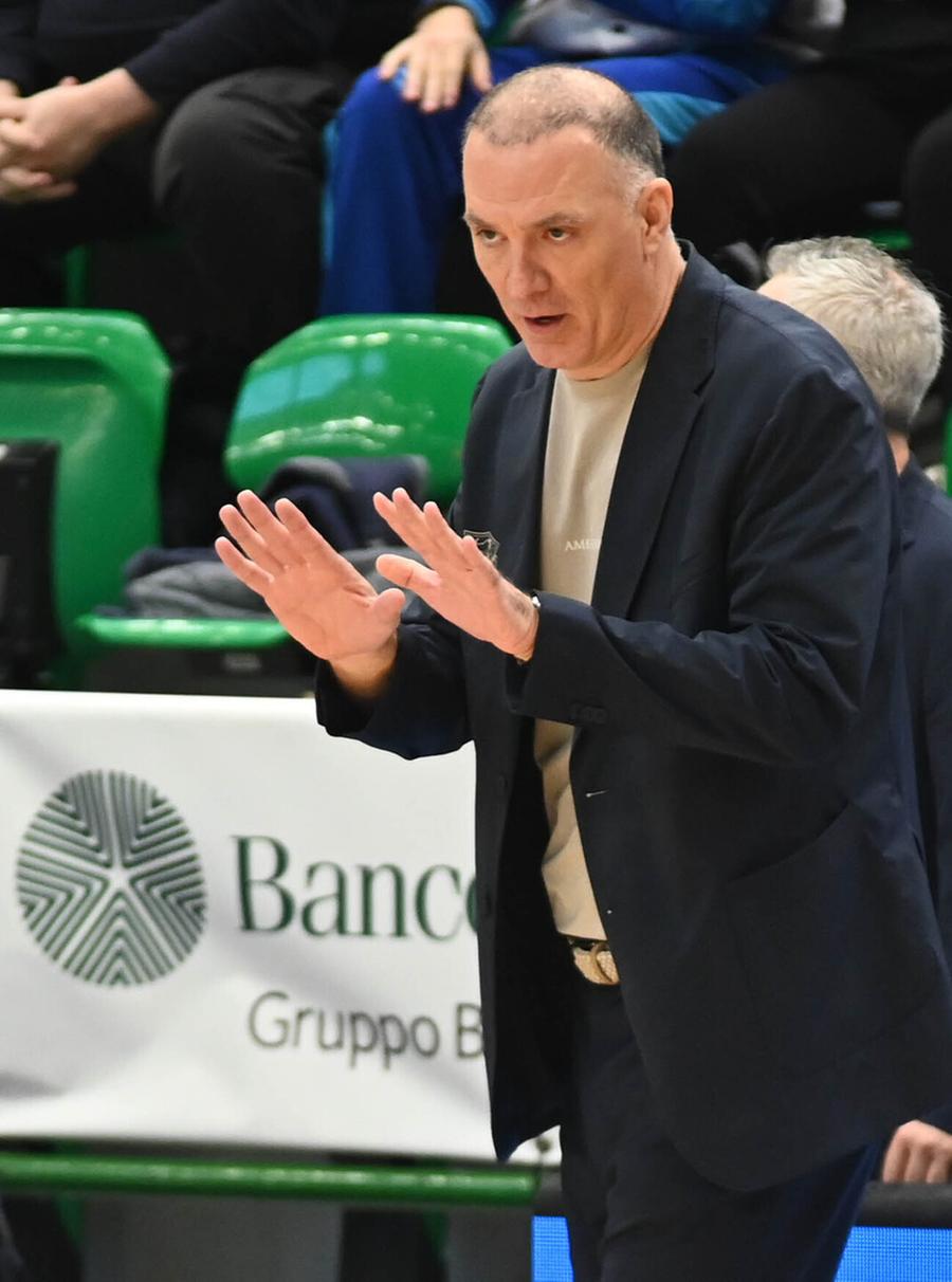 Dinamo, arriva Tortona