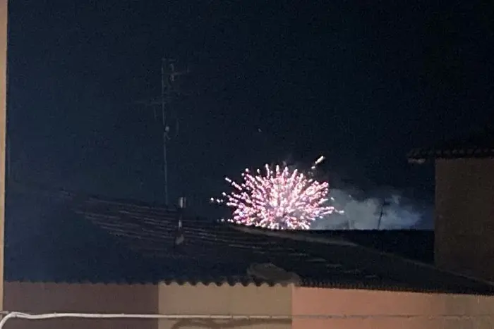 Fuochi d'artificio illegali (foto Pala)