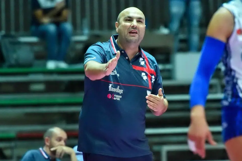 Il coach dell'Hermaea Olbia Emiliano Giandomenico (foto Hermaea Olbia)