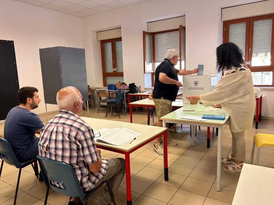 Amministrative a Quartu, a mezzogiorno l’affluenza è al 13%