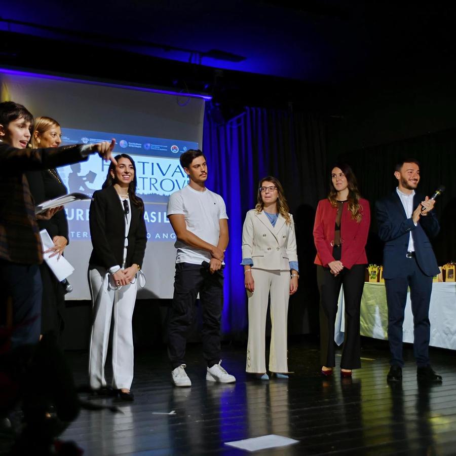 Guasila premia i suoi neolaureati