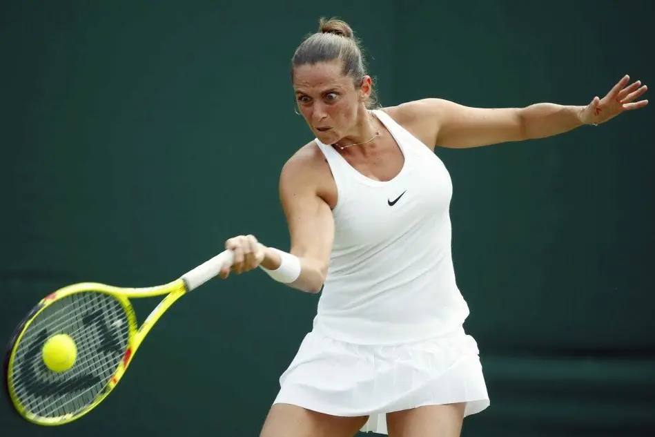 Roberta Vinci, numero 8 del ranking Wta, impegnata in uno scambio