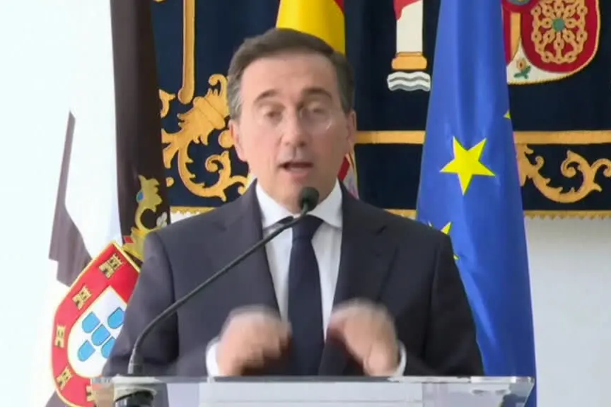 Ministro spagnolo a Ceuta: "Integrità Schengen pienamente garantita"