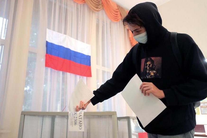 Russia, a metà scrutinio il partito di Putin è al 46,6%