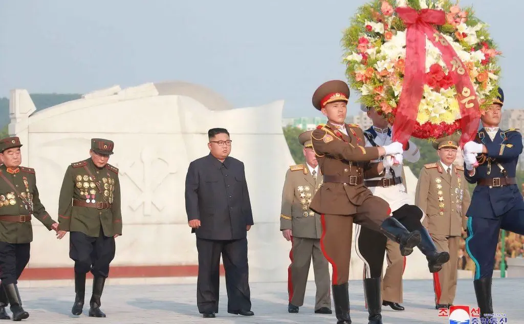 Oggi è anche il 65esimo anniversario della fine della Guerra delle Coree, la commemorazione a Pyongyang con Kim