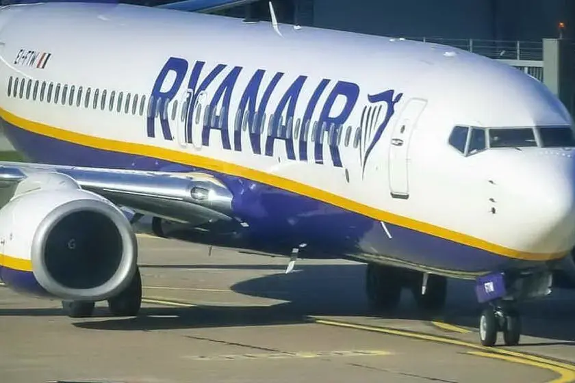 Un volo Ryanair (Archivio L'Unione Sarda)