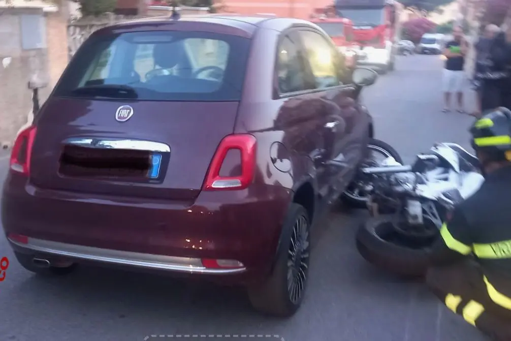 L'incidente (foto Vigili del fuoco)
