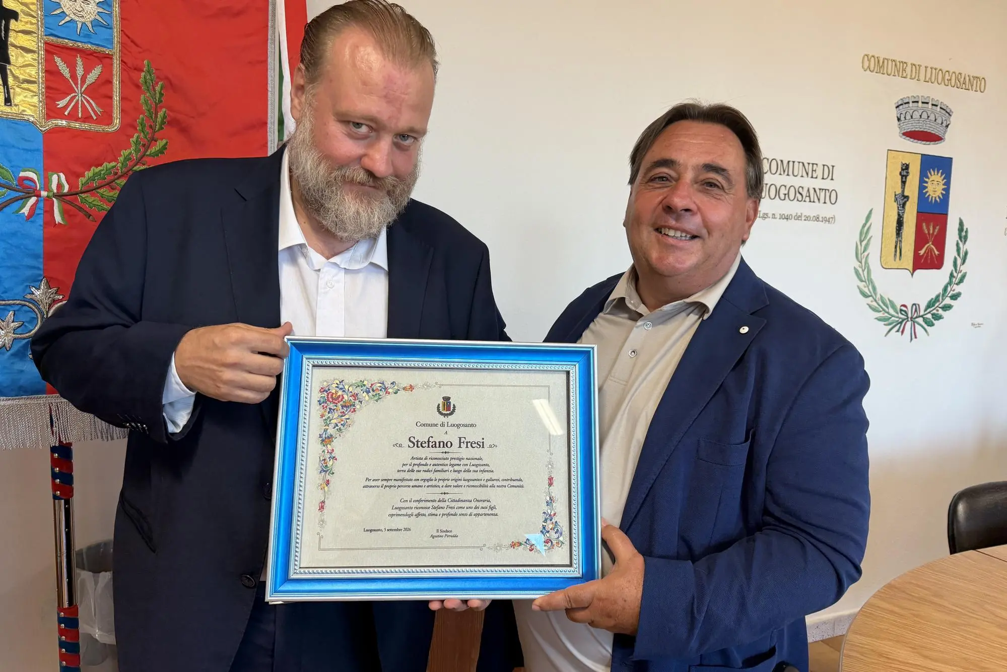 Stefano Fresi with the mayor