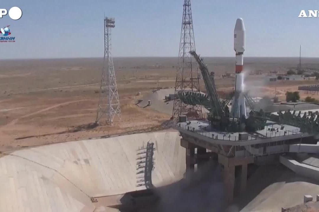 Il satellite iraniano Khayyam lanciato dalla Russia