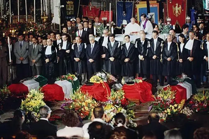 #AccaddeOggi, 25 maggio 1992: i funerali del giudice Falcone