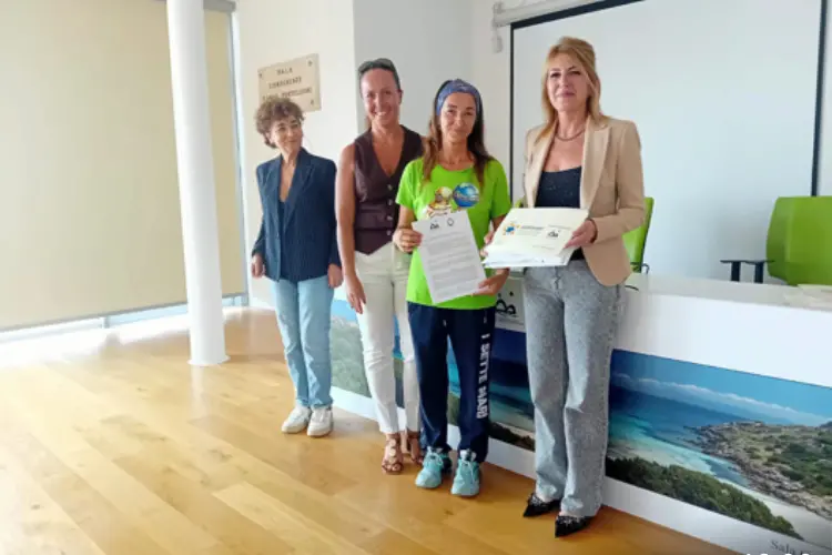 La consegna della Carta del turismo e del marchio di qualità all'Asinara (foto Pala)