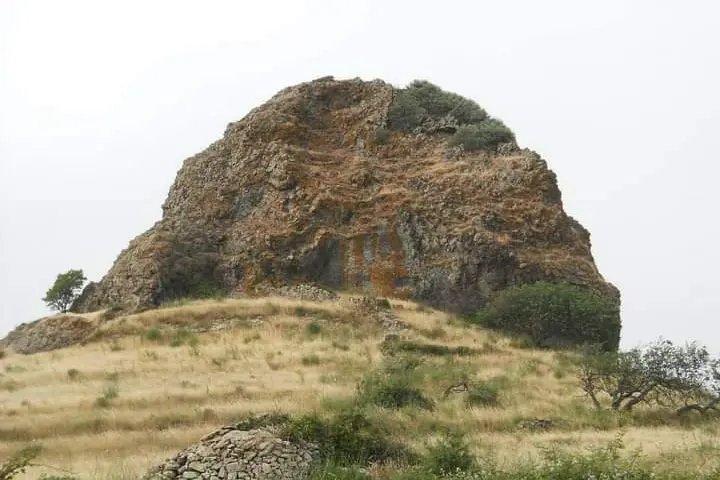 Sa Pedra Mendalza a Giave (L'Unione Sarda - Caria)