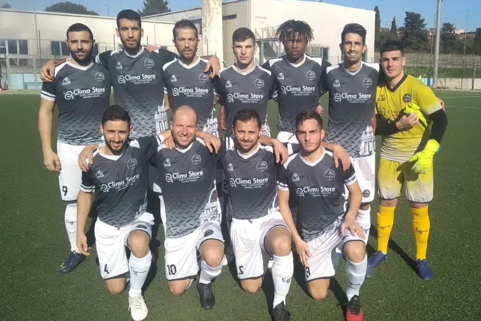 La formazione del Lanteri dell'ultima partita con l'Ilva (L'Unione Sarda - foto Tellini)