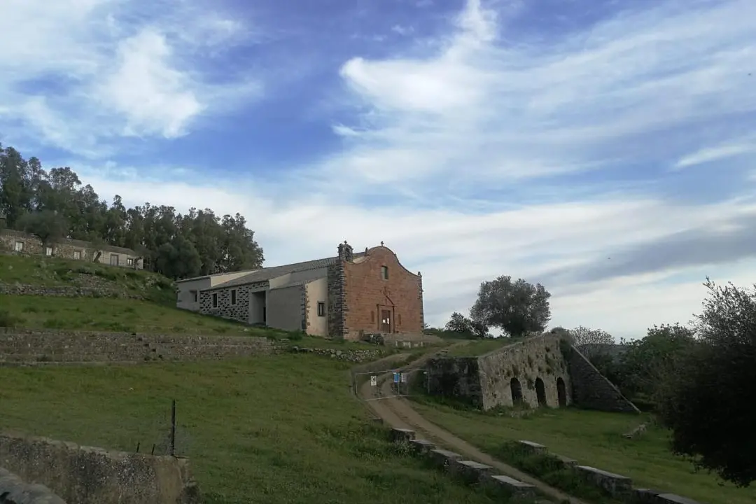 Il santuario di San Costantino (L'Unione Sarda)