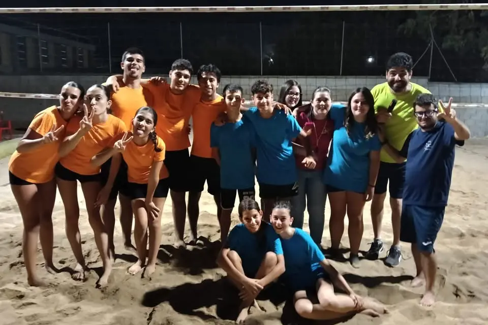 Alcune squadre del torneo di beach volley a San Gavino