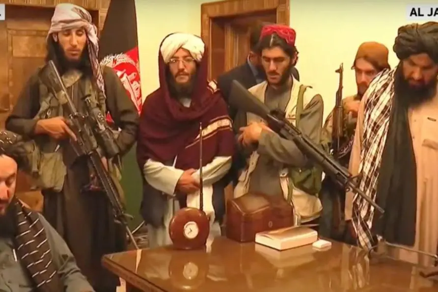 Dopo il ritiro delle truppe Usa e Nato, il 15 agosto di quest'anno i talebani conquistano di nuovo Kabul (Ansa)