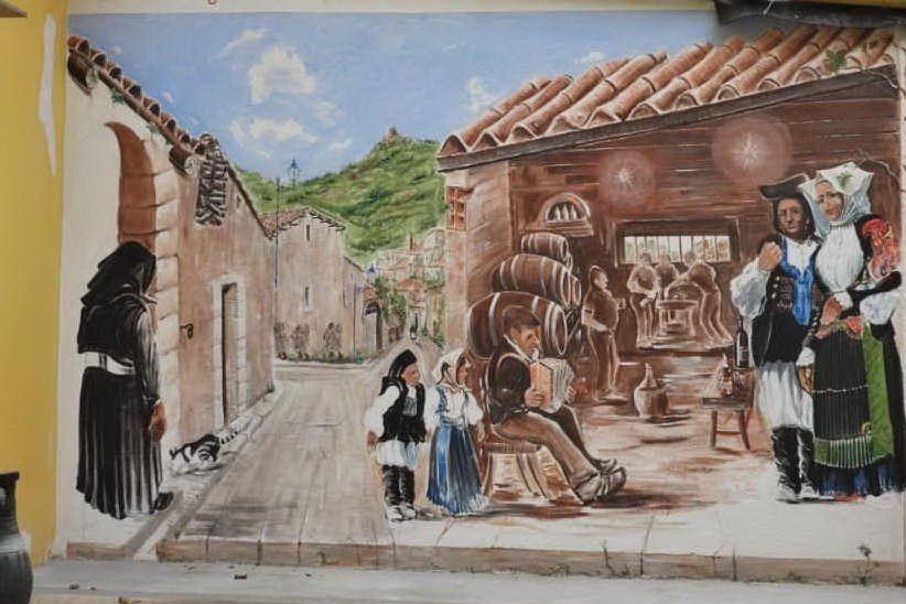 Un murales per i suoi 80 anni: a Porto Torres l'opera di &quot;Fanzio&quot;