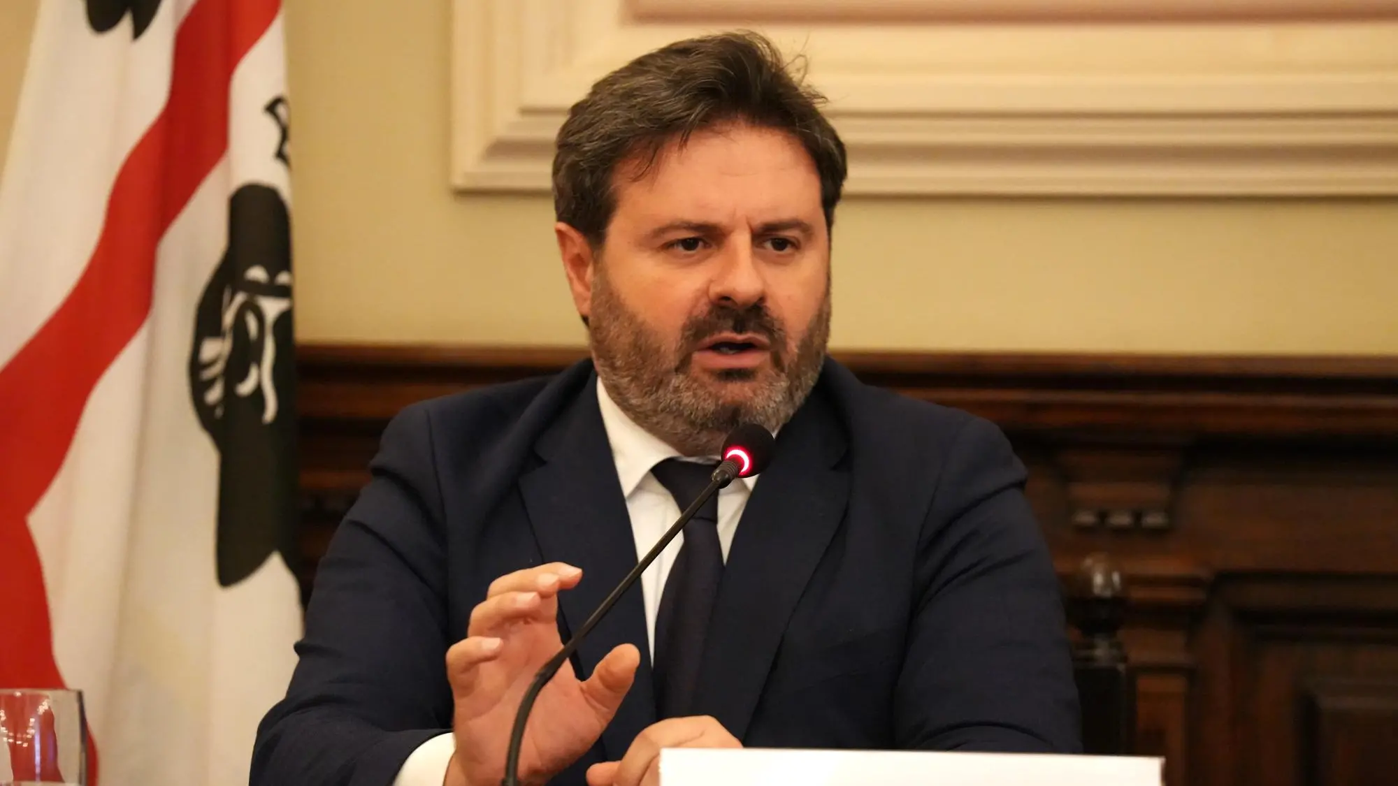https://immagini.unionesarda.it/version/c:NTBjNDU3OTEtOWIxMi00:ZDg2M2UzZmYtN2VhOS00/image.webp?f=16:9