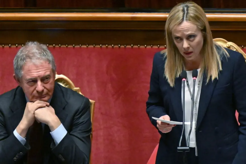 Giorgia Meloni e il ministro Adolfo Urso (Ansa)