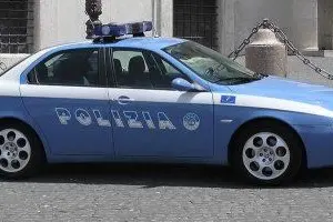 Una volante della Polizia