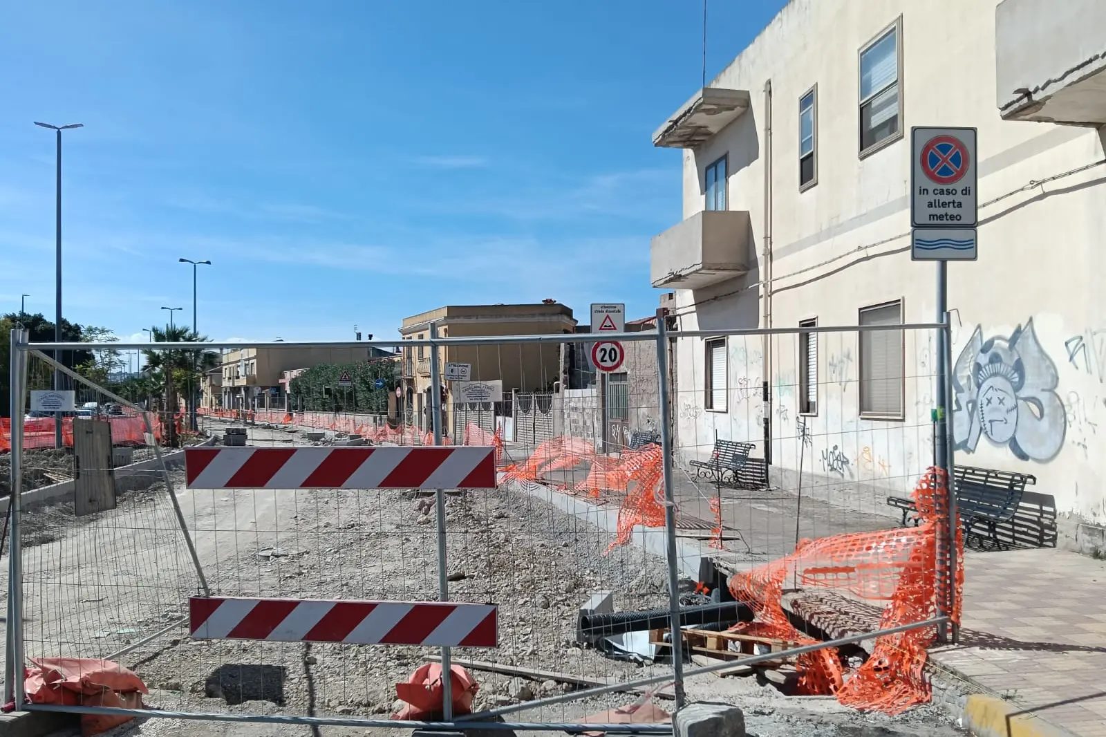 Monserrato, cantiere in via Cabras: disagi per residenti e commercianti