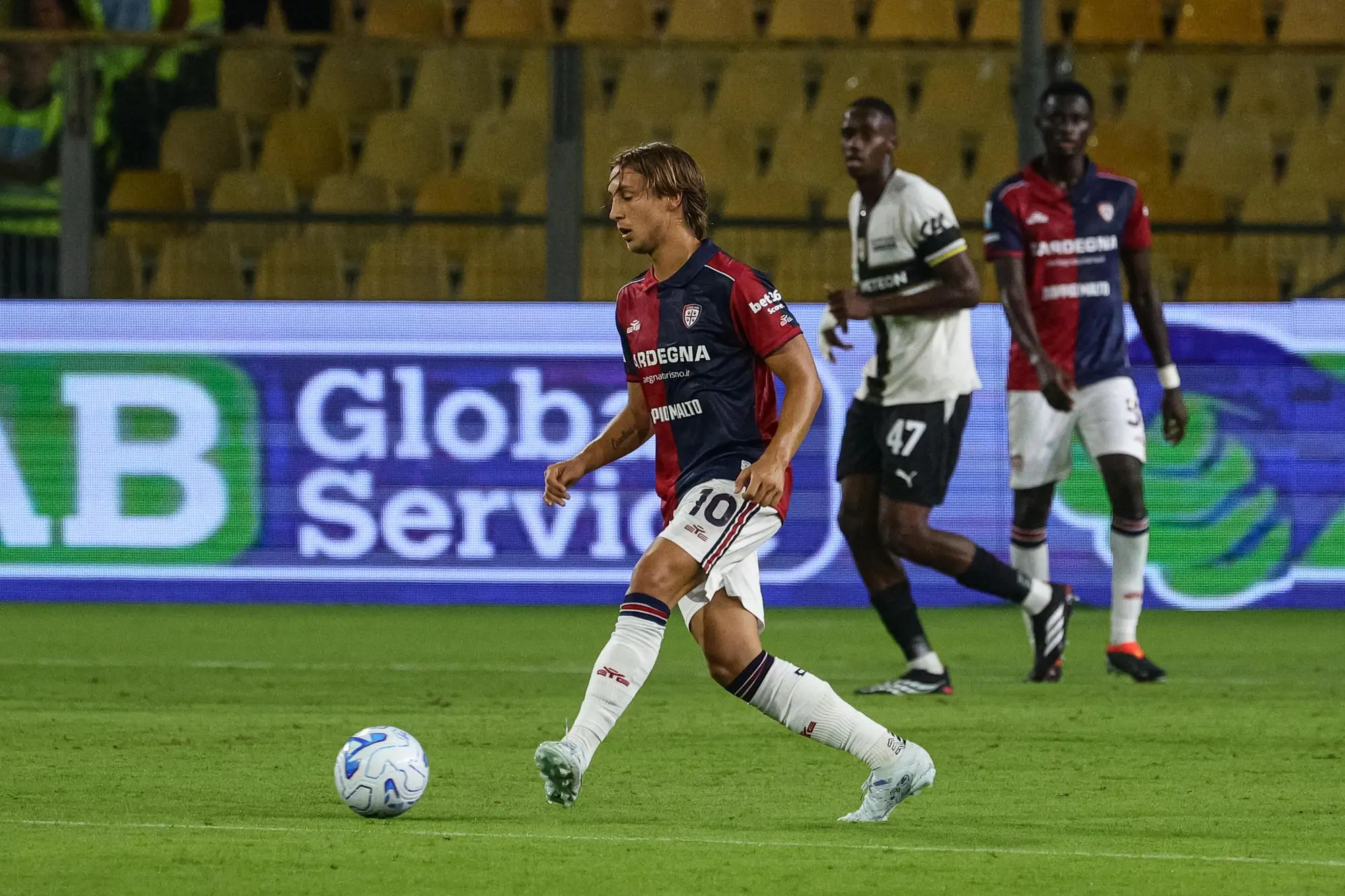 Jacopo Fazzini in Parma-Cagliari (foto Ansa)