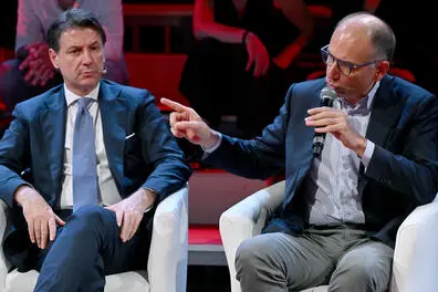 Enrico Letta 和 Giuseppe Conte (安萨)