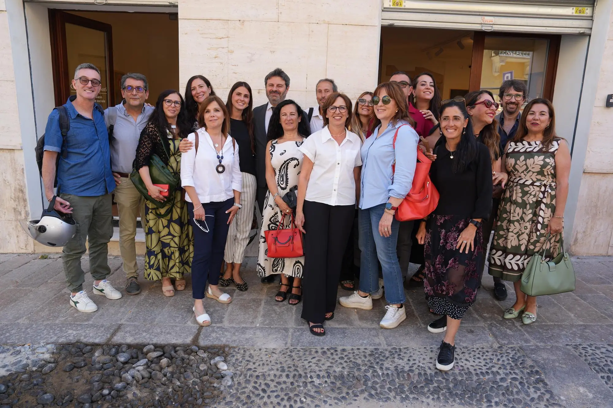 I firmatari dell'accordo con il sindaco, Giuseppe Mascia, e la struttura Politiche della Casa