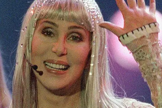 HBG01 - 19990305 - HAMBURG, GERMANY: American singer Cher performs Thursday 04 March 1999 in Hamburg during the 8th "Echo" Music Awards. EPA PHOTO DPA/STEFAN HESSE/sh/hk/
