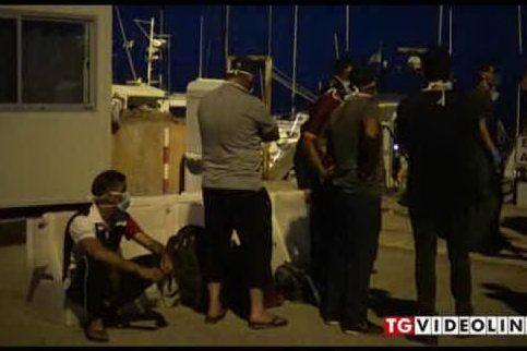 Sulcis, continuano gli sbarchi: intercettati 10 migranti VIDEO