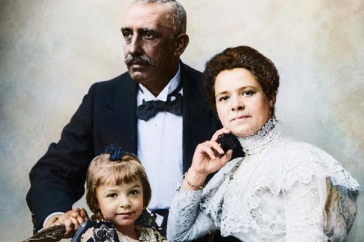 Stefano Cardu con la sua famiglia. Foto Archivio Unione Sarda